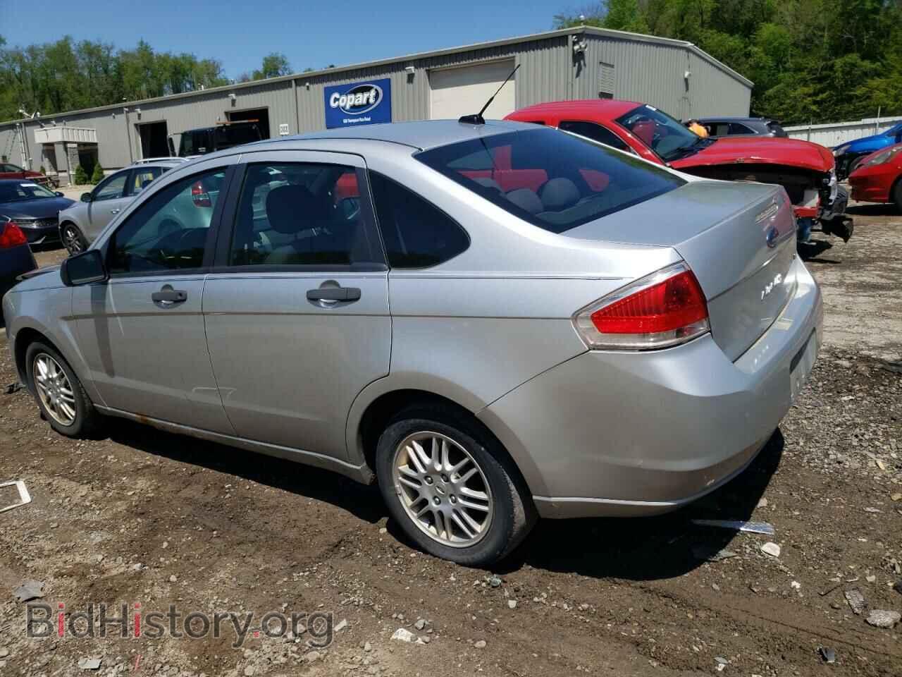 2011 FORD FOCUS - VIN: 1FAHP3FN2BW176198 - Фото 2
