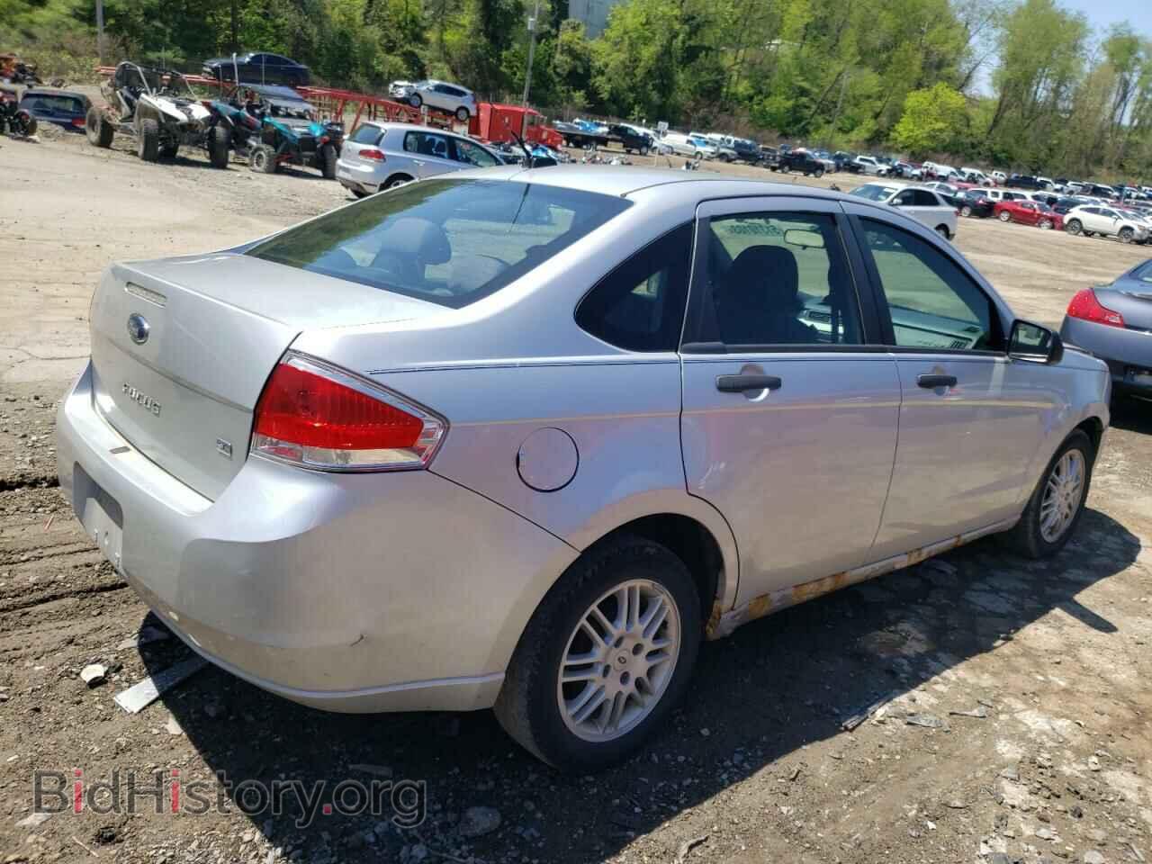 2011 FORD FOCUS - VIN: 1FAHP3FN2BW176198 - Фото 3