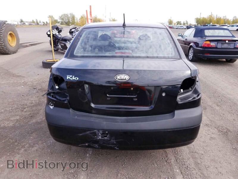 2007 Kia RIO BASE (VIN KNADE123876284207) — фото 9 из 10