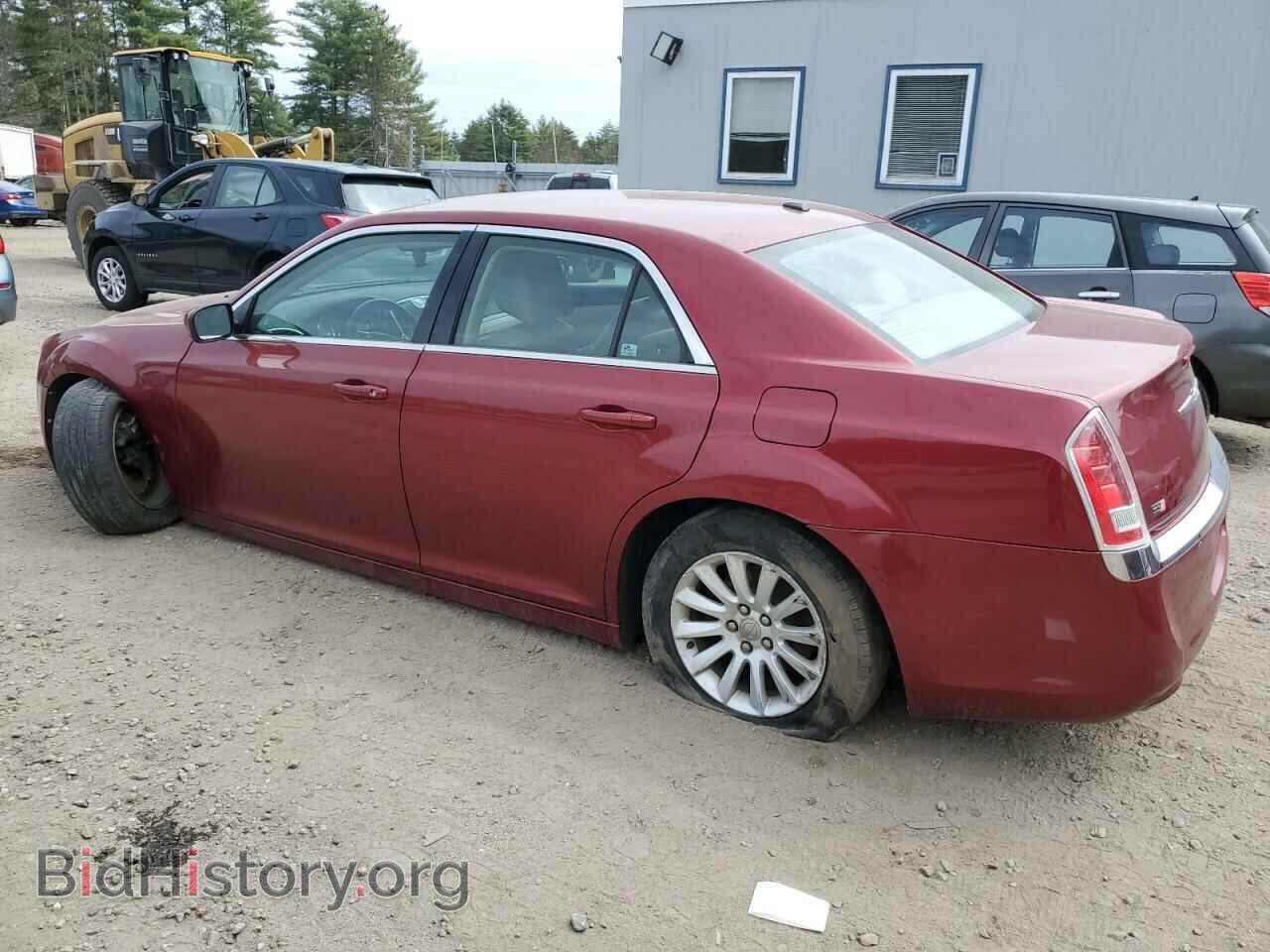 2014 CHRYSLER 300 - VIN: 2C3CCAAG0EH355067 - Фото 2