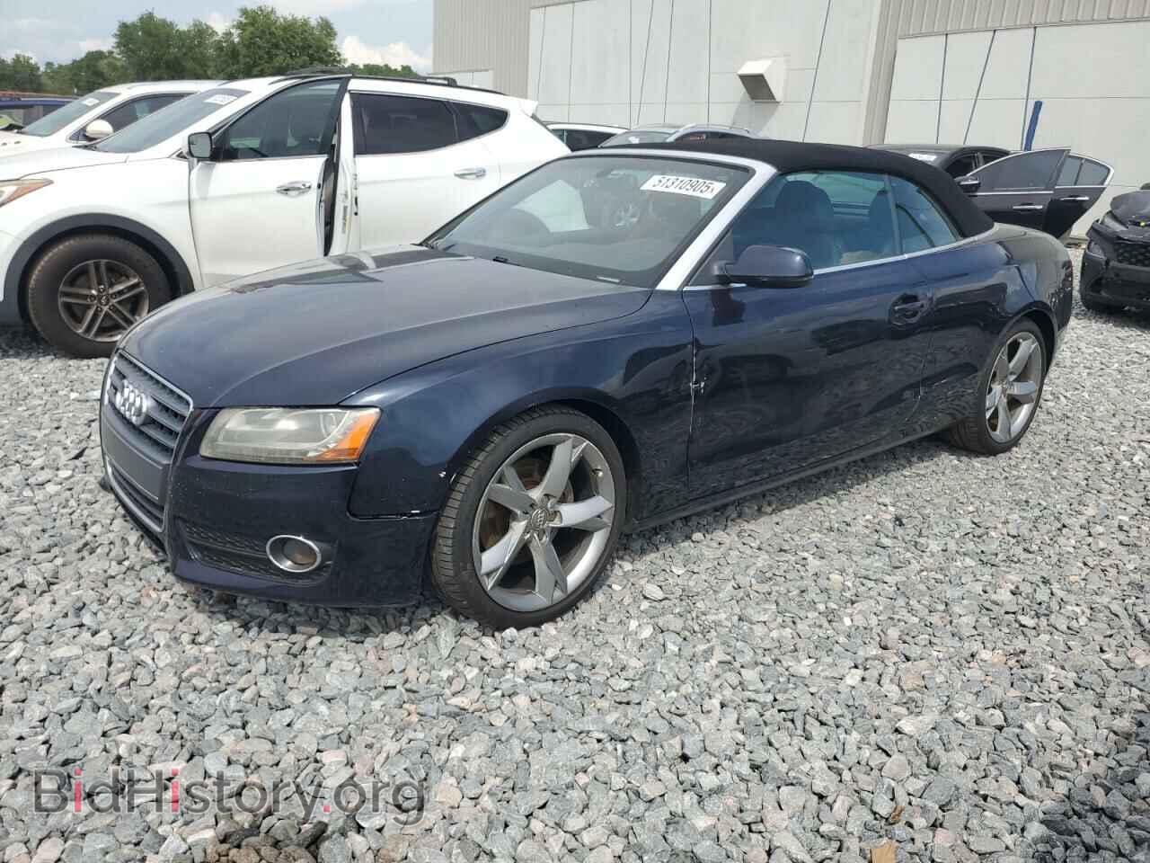 Photo WAULFAFH4BN004697 - AUDI A5 2011