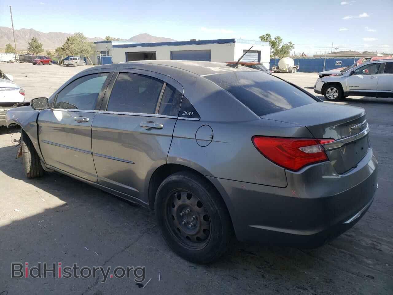 2012 CHRYSLER 200 - VIN: 1C3CCBAB3CN212757 - Фото 2