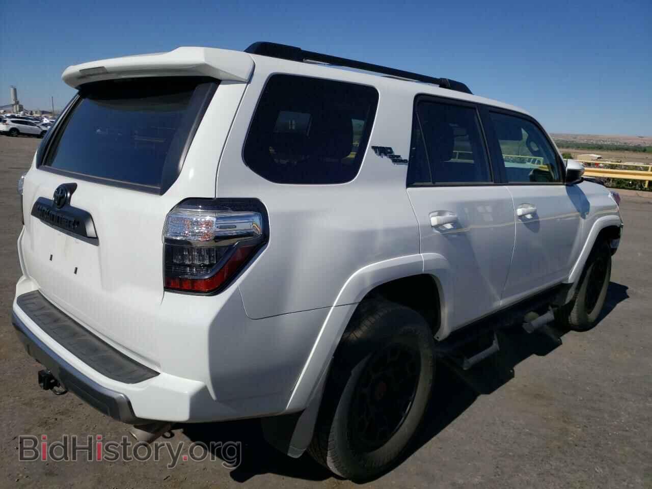 2020 TOYOTA 4RUNNER - VIN: JTEBU5JR0L5771746 - Фото 3