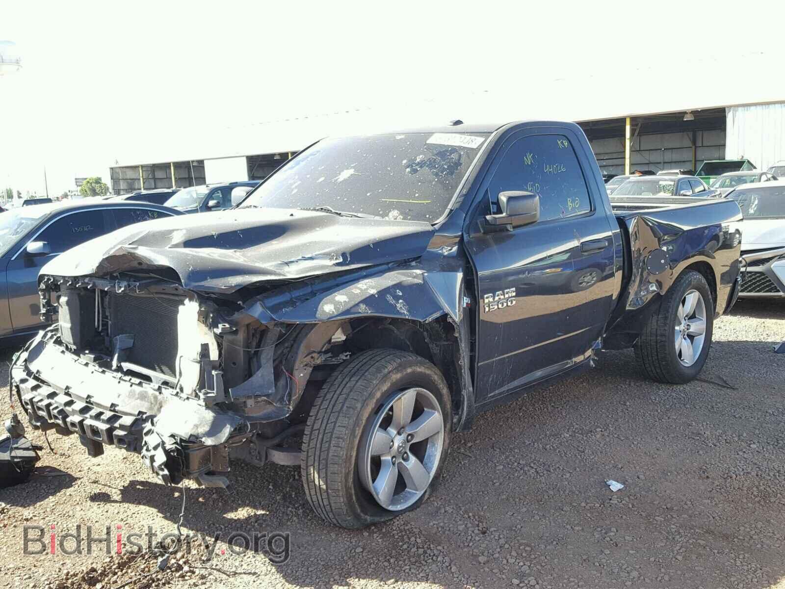 2013 RAM 1500 ST - VIN: 3C6JR6AT2DG563145 - Фото 2
