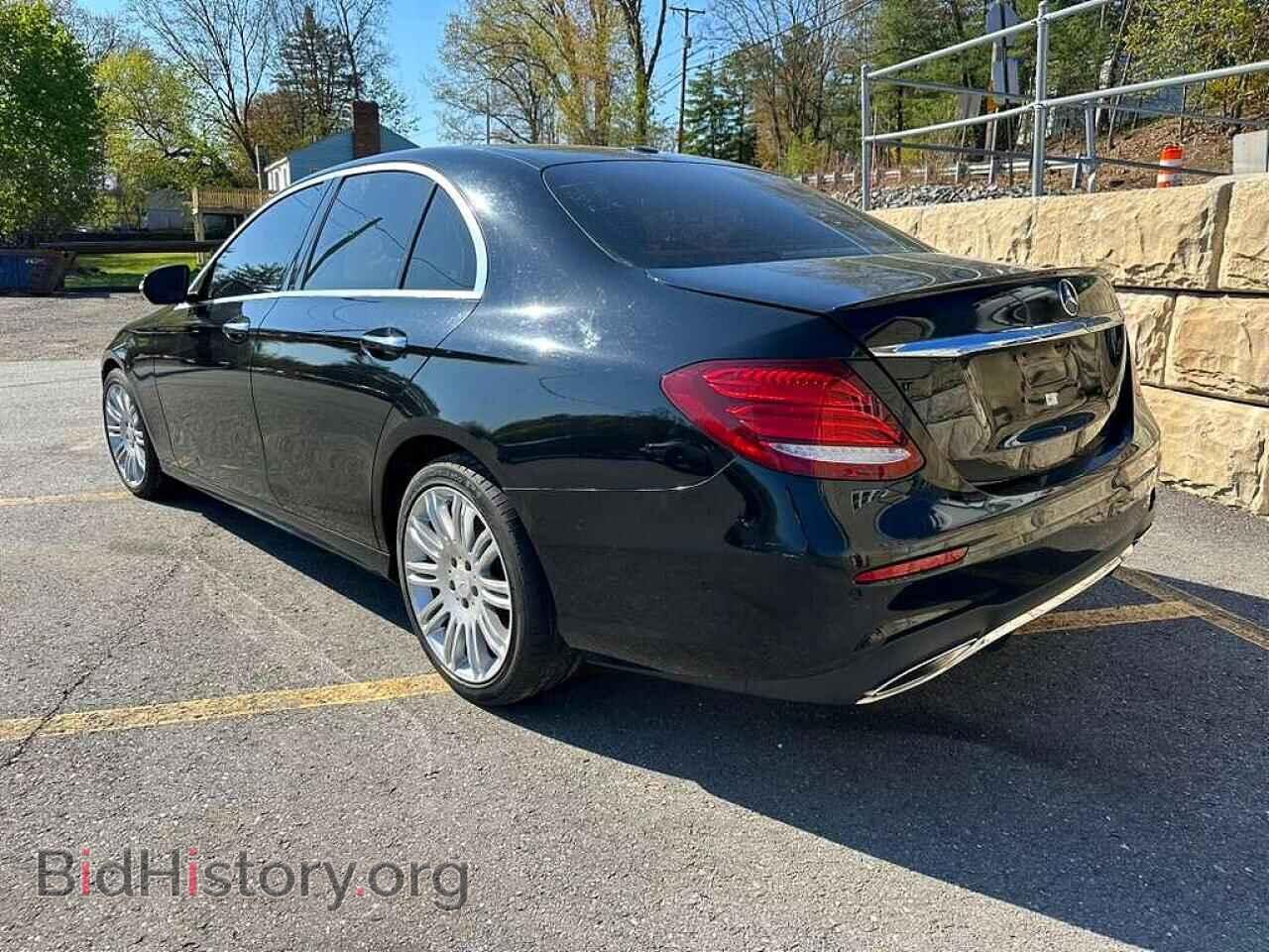 2017 MERCEDES-BENZ E-CLASS - VIN: WDDZF4KB2HA037252 - Фото 2