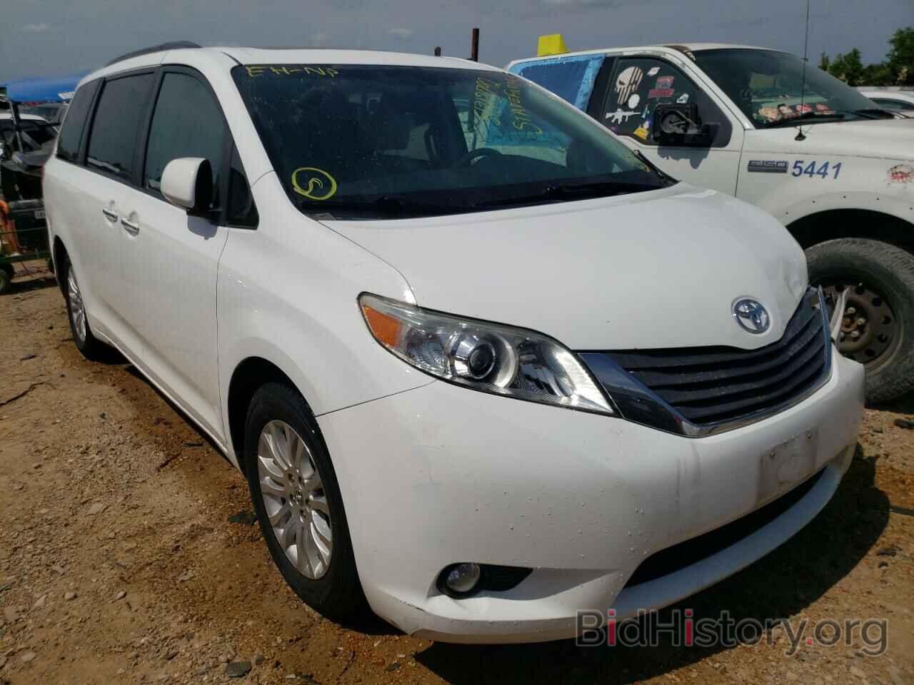 Фотография 5TDYK3DC2BS149531 - TOYOTA SIENNA 2011