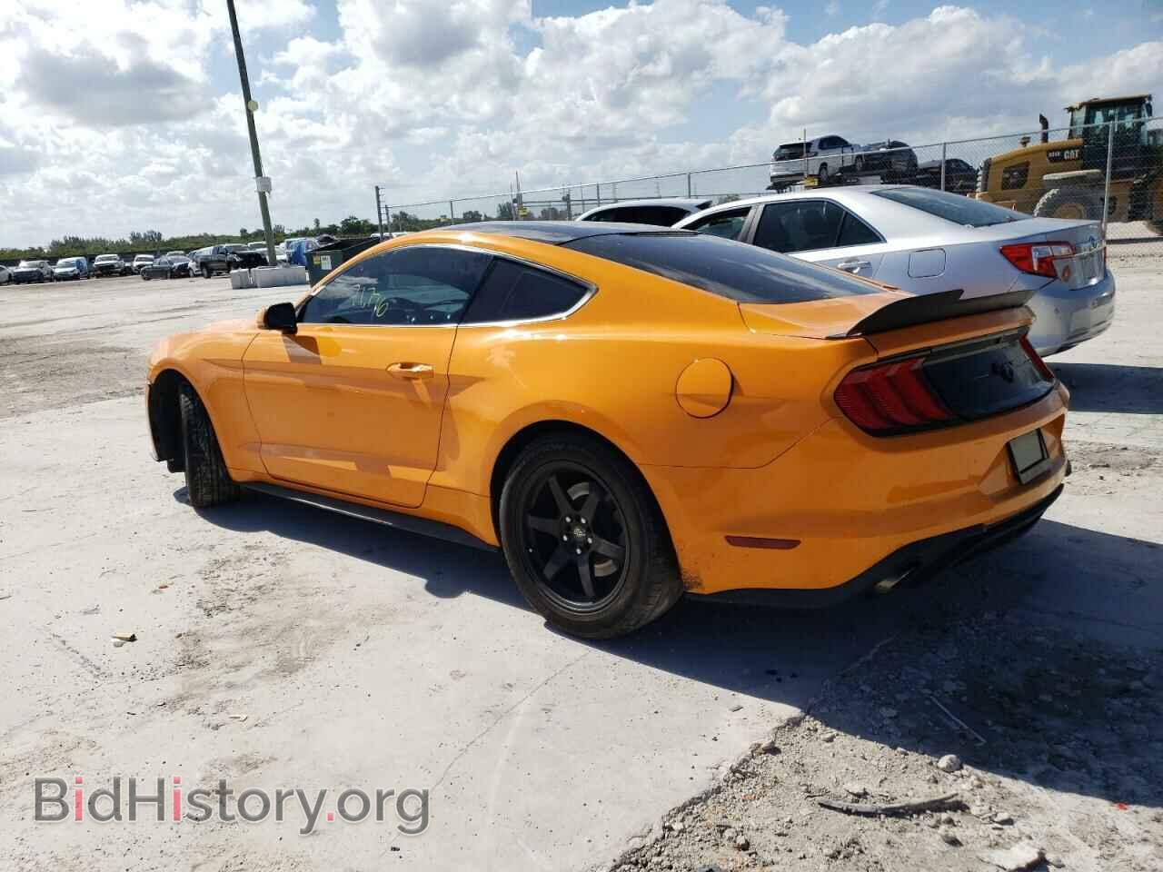 2018 FORD MUSTANG - VIN: 1FA6P8TH7J5153166 - Фото 2