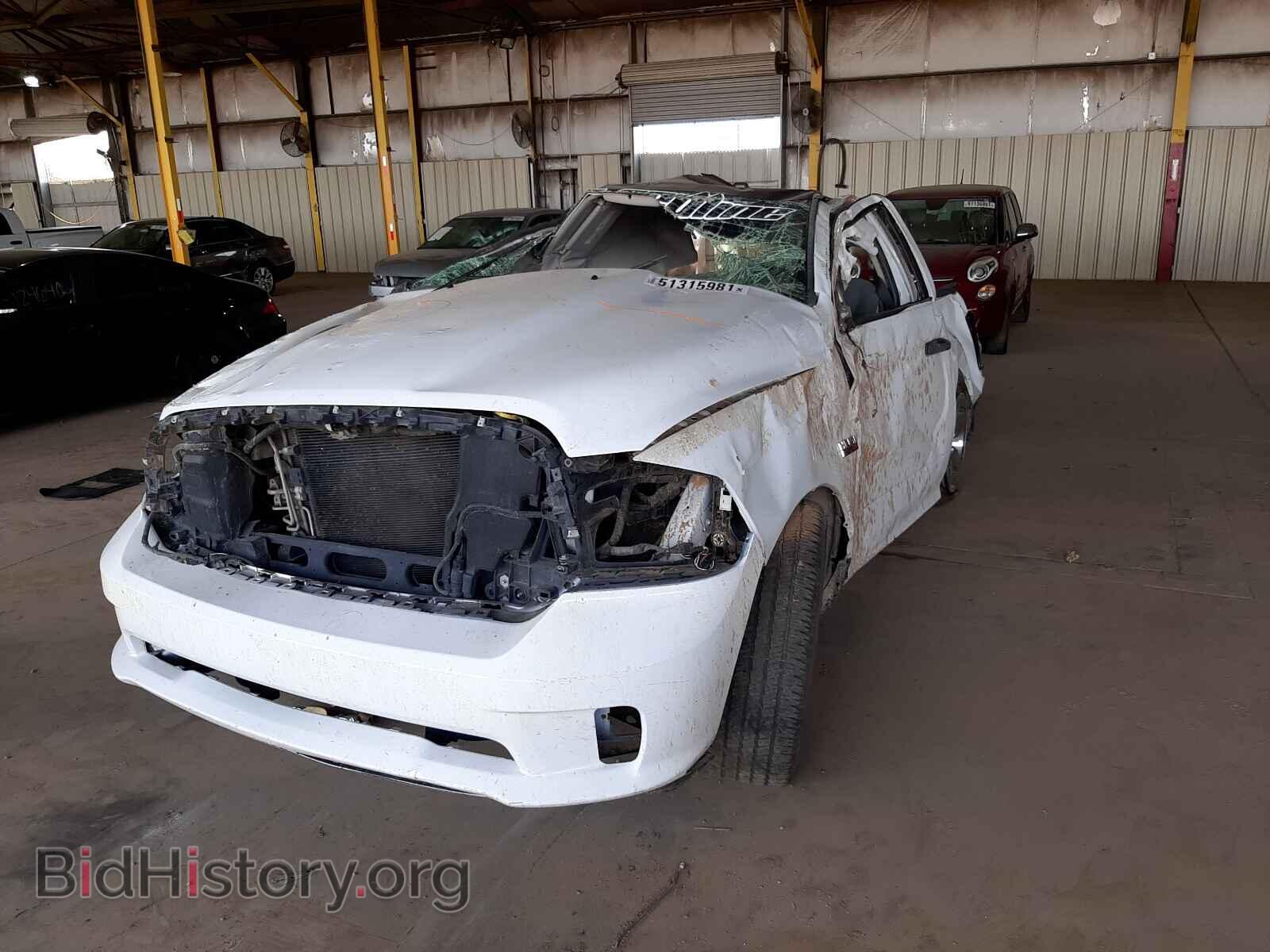 2015 RAM 1500 - VIN: 3C6JR6AT7FG687382 - Photo 2