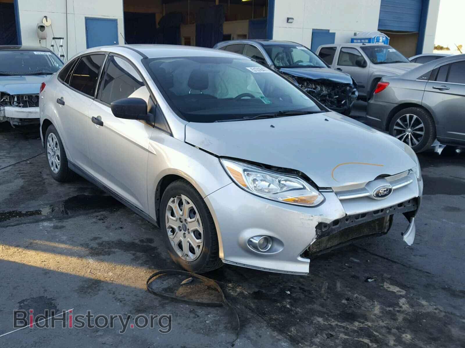 Photo 1FAHP3E2XCL109469 - FORD FOCUS 2012