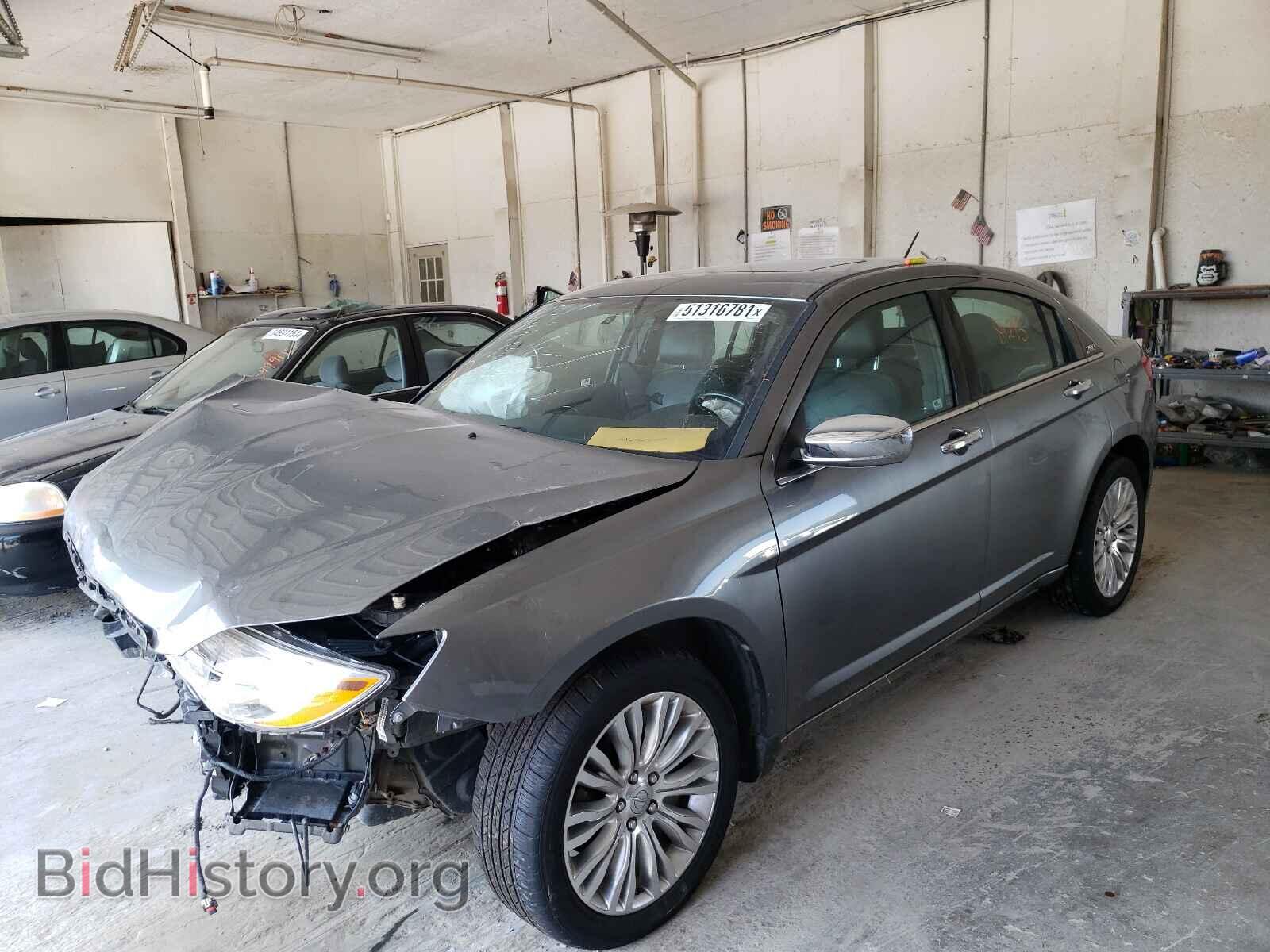2013 CHRYSLER 200 - VIN: 1C3CCBCG1DN683395 - Фото 2
