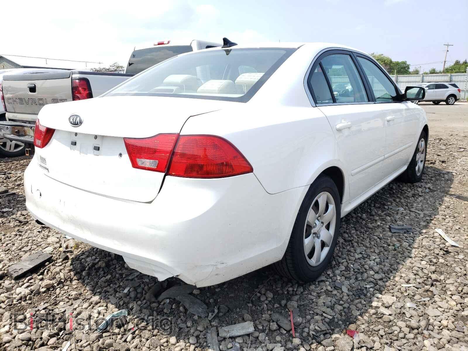 2010 KIA OPTIMA - VIN: KNAGG4A87A5438277 - Фото 4