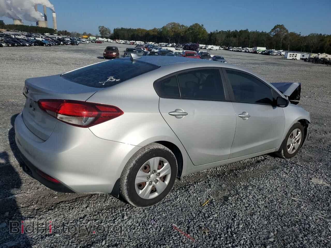 2017 KIA FORTE - VIN: 3KPFK4A78HE061140 - Фото 3