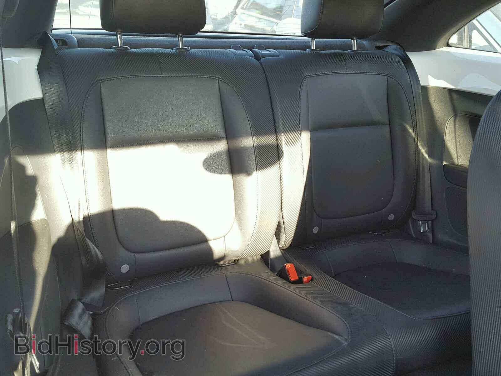 2012 VOLKSWAGEN BEETLE - VIN: 3VWJP7AT8CM607800 - Фото 6