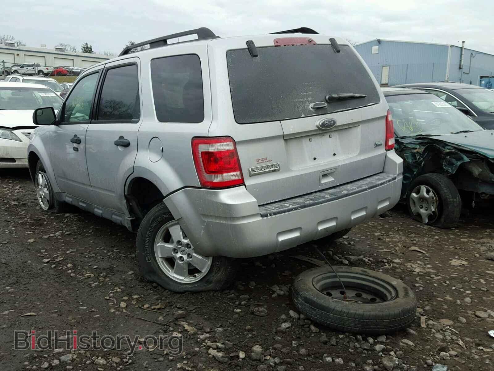 2011 FORD ESCAPE - VIN: 1FMCU9DG8BKC58878 - Фото 3