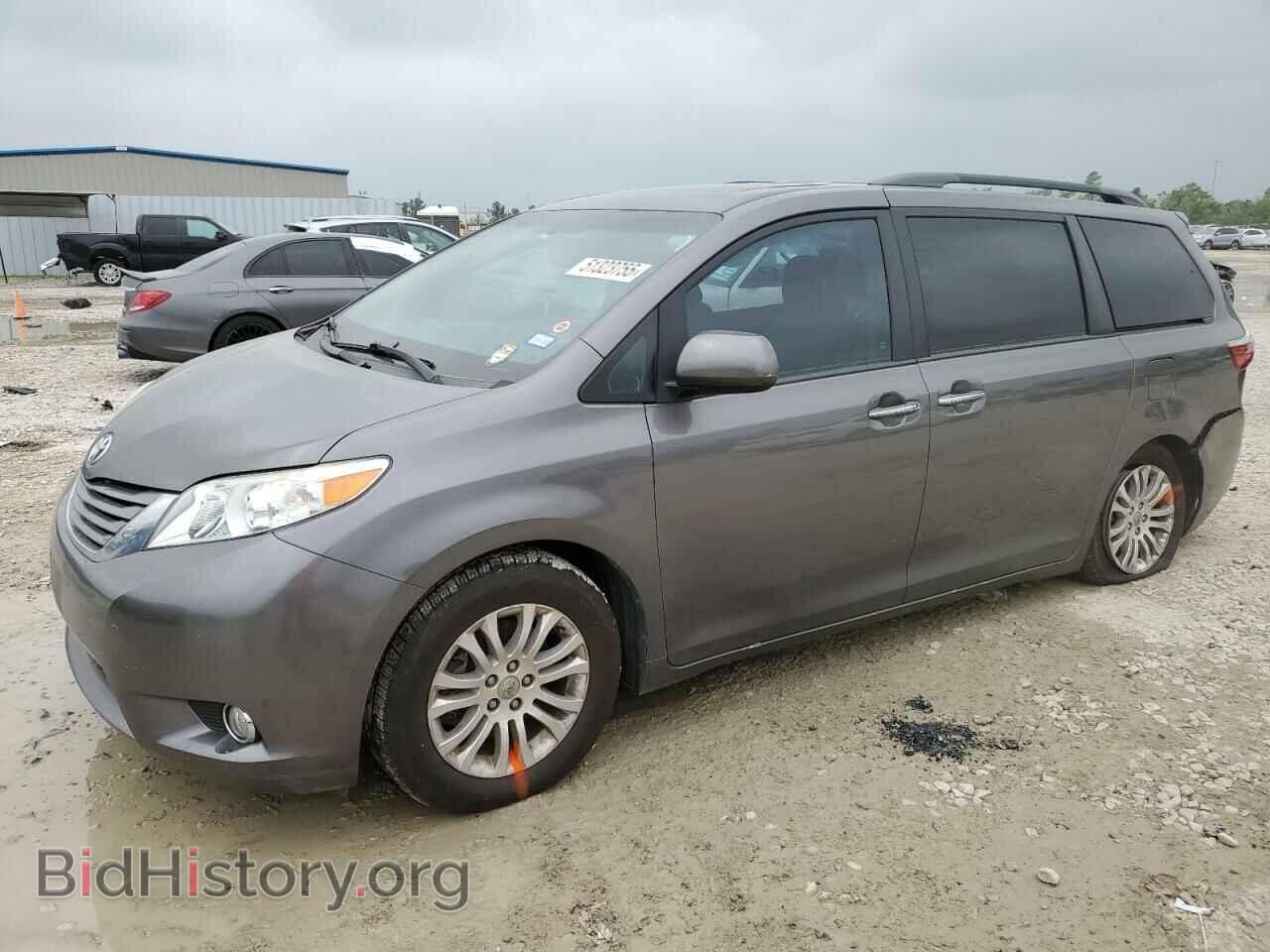Photo 5TDYZ3DC3HS856433 - TOYOTA All Models 2017
