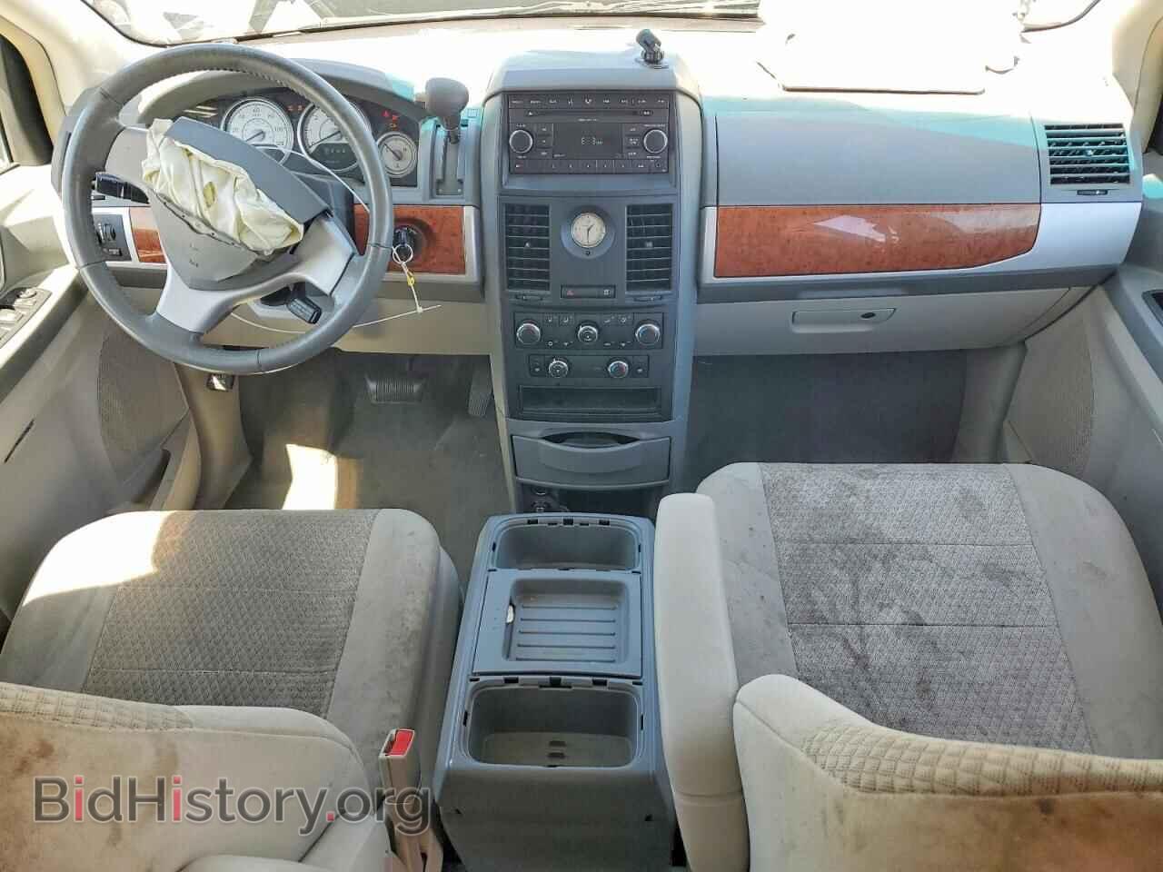 2008 CHRYSLER MINIVAN - VIN: 2A8HR54P68R107724 - Фото 8