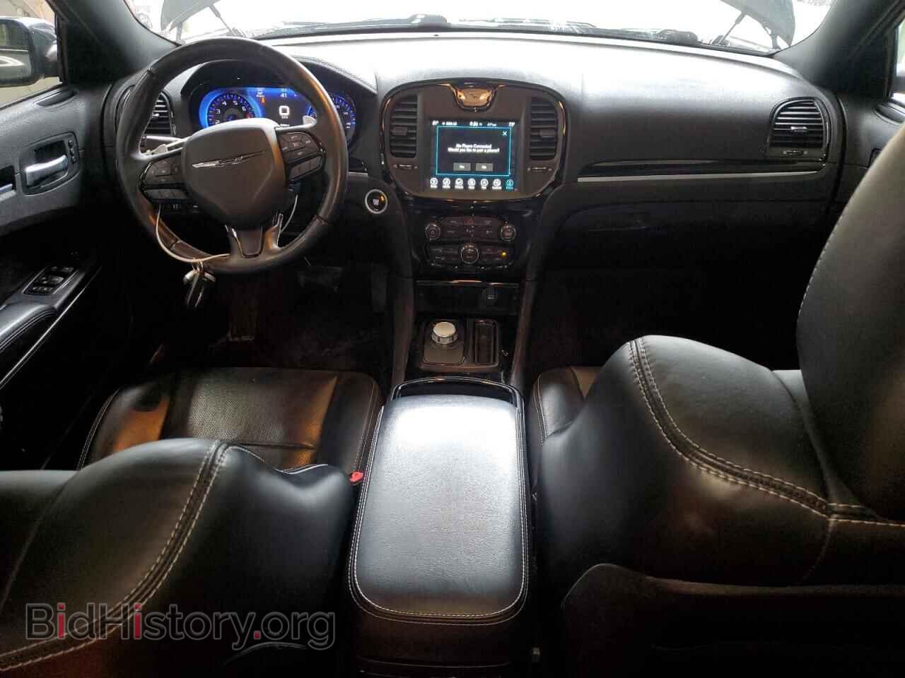 2017 CHRYSLER 300 - VIN: 2C3CCAGG0HH512379 - Фото 8
