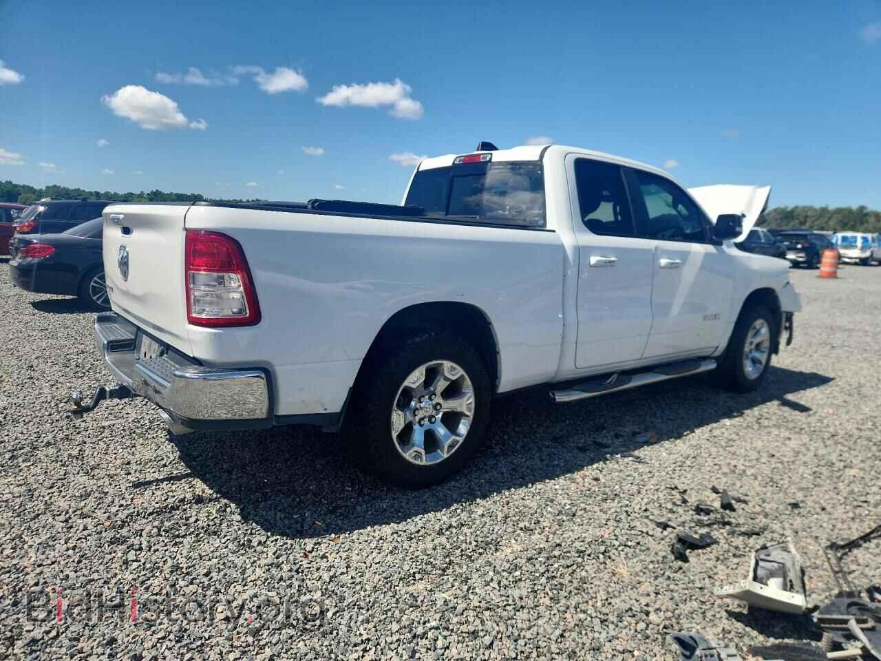 2020 RAM 1500 - VIN: 1C6RREBT7LN245877 - Фото 3
