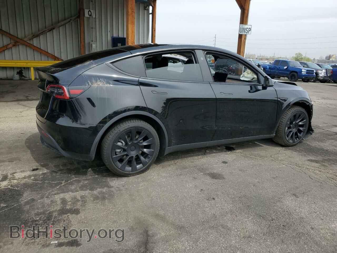 2024 TESLA MODEL Y - VIN: 7SAYGAEE4RF071793 - Фото 3