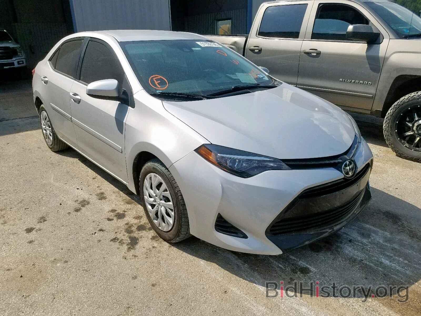 Photo 5YFBURHE0HP702757 - TOYOTA COROLLA 2017