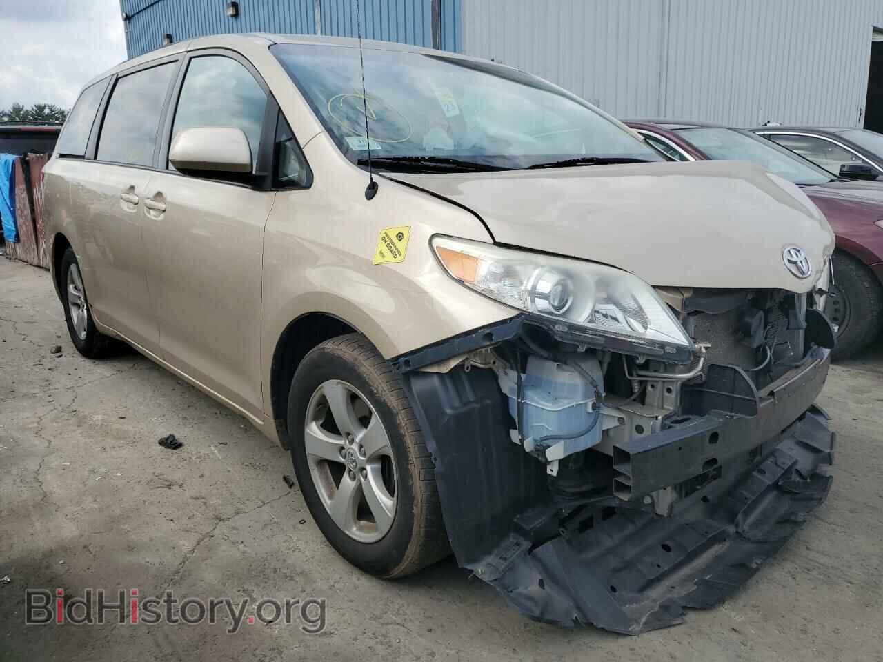 Photo 5TDKK3DC5DS302895 - TOYOTA SIENNA 2013