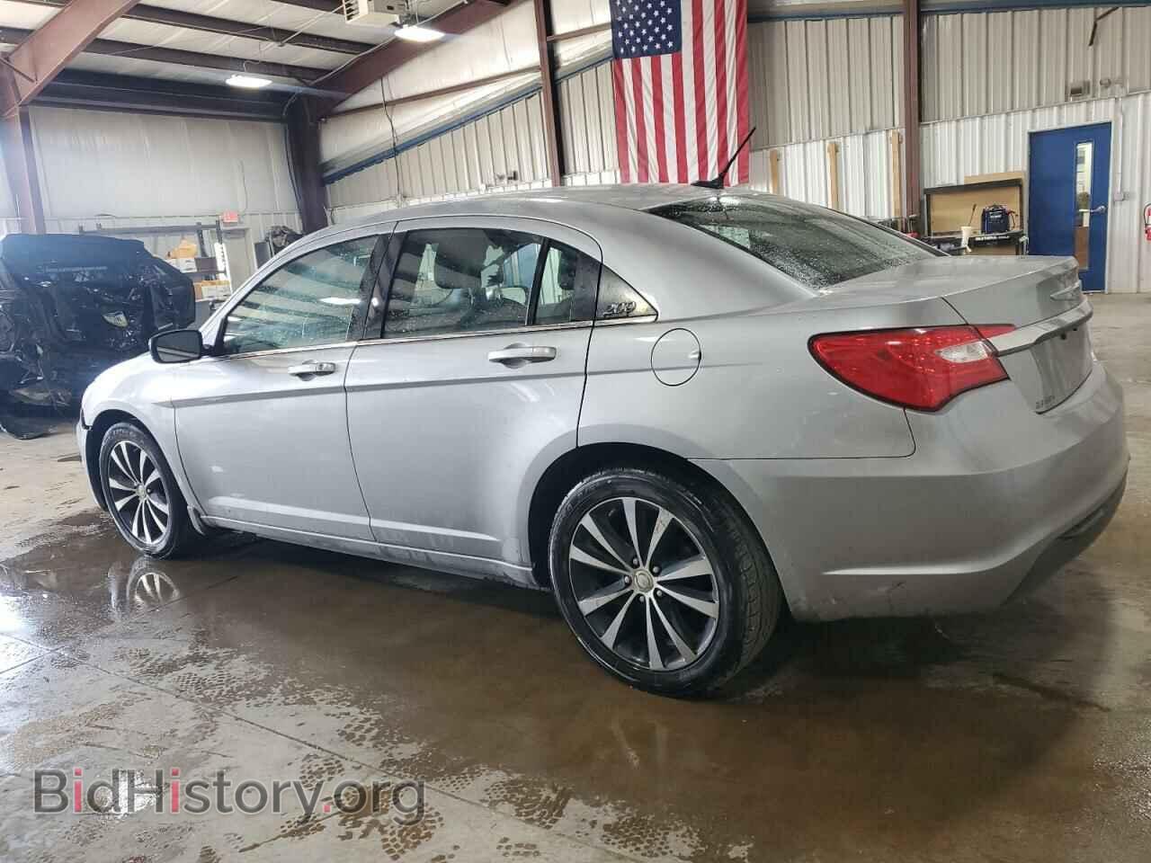 2013 CHRYSLER 200 - VIN: 1C3CCBBG3DN717841 - Photo 2