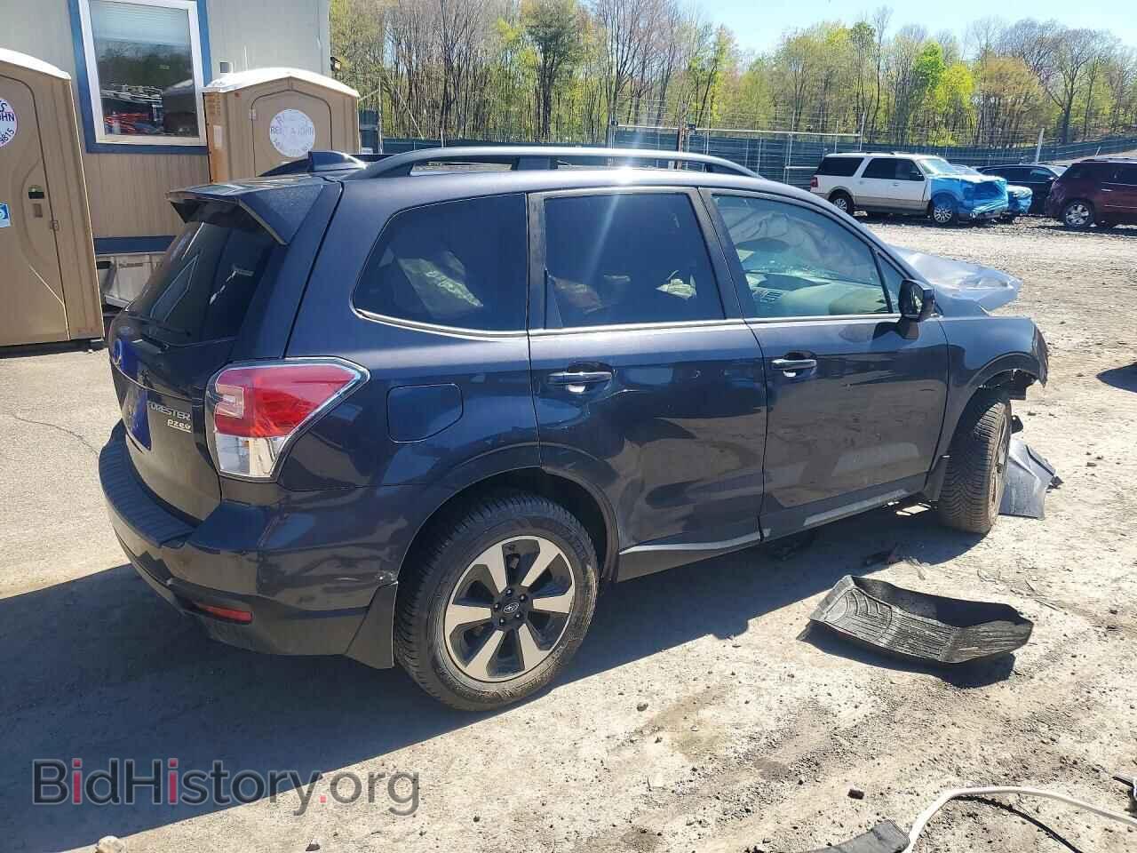 2017 SUBARU FORESTER - VIN: JF2SJAECXHH506853 - Фото 3