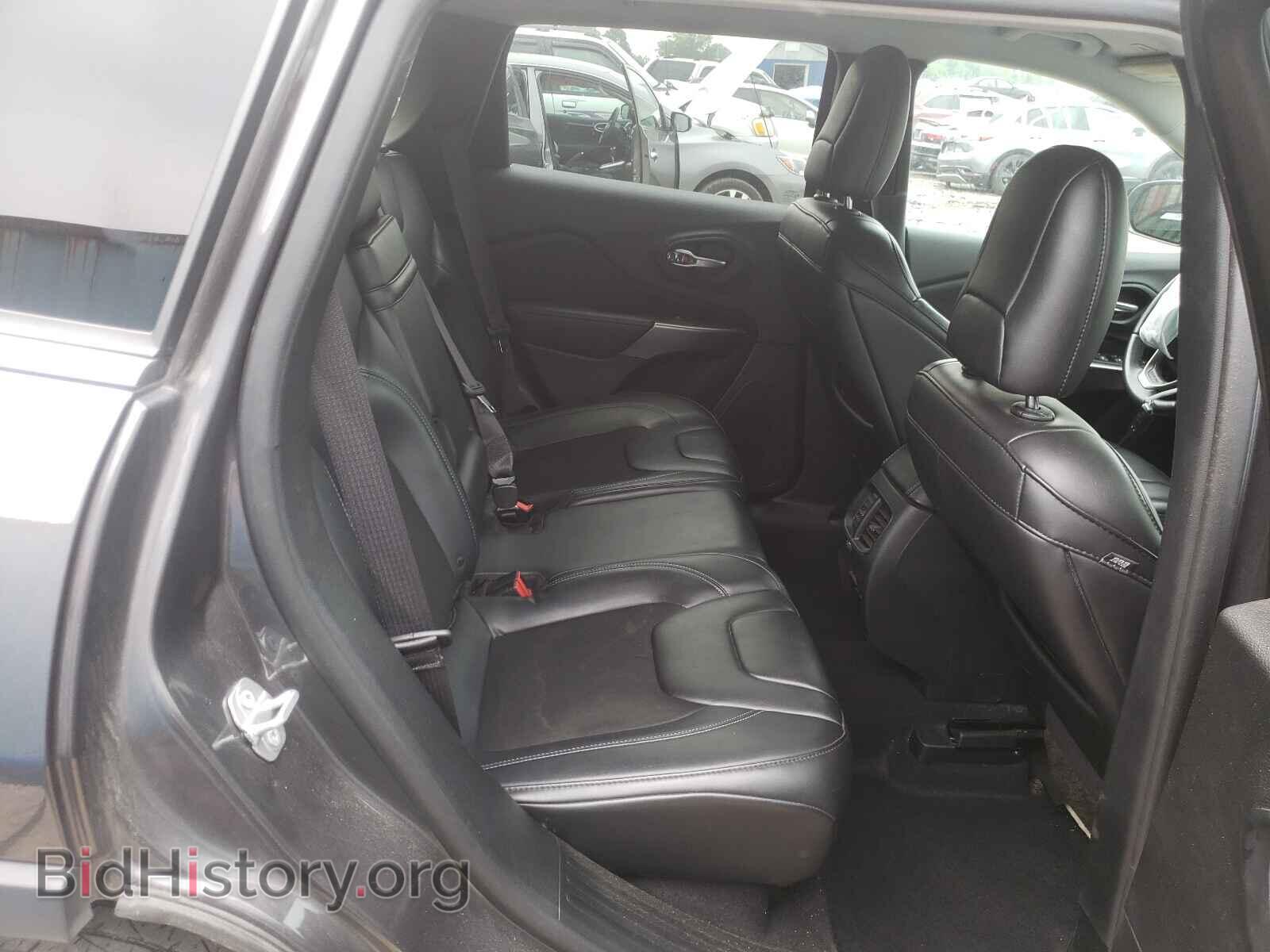 2019 JEEP CHEROKEE - VIN: 1C4PJLLB2KD373532 - Фото 6