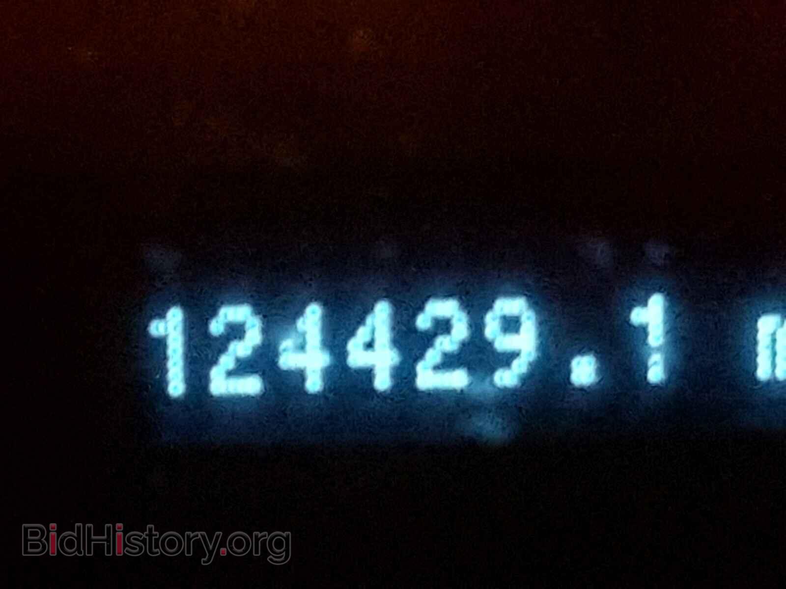 2009 FORD FOCUS - VIN: 1FAHP36N99W201009 - Photo 8