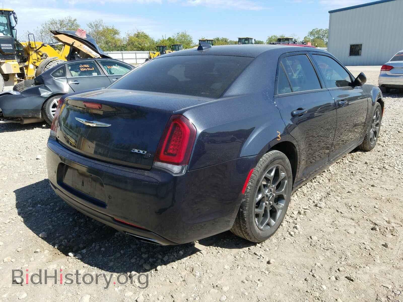2017 CHRYSLER 300 - VIN: 2C3CCAGGXHH610495 - Фото 4