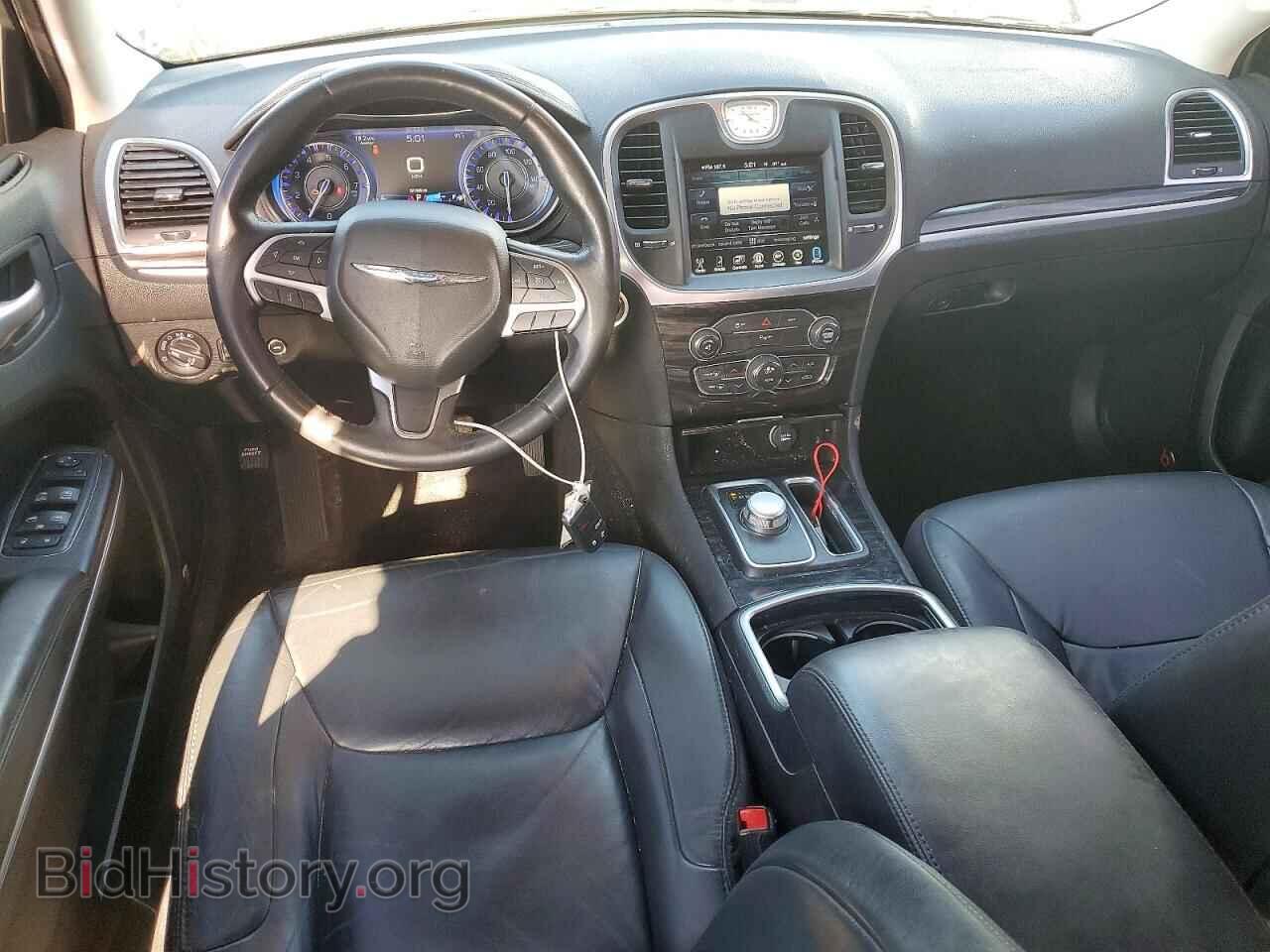 2016 CHRYSLER 300 - VIN: 2C3CCAAG1GH135455 - Фото 8