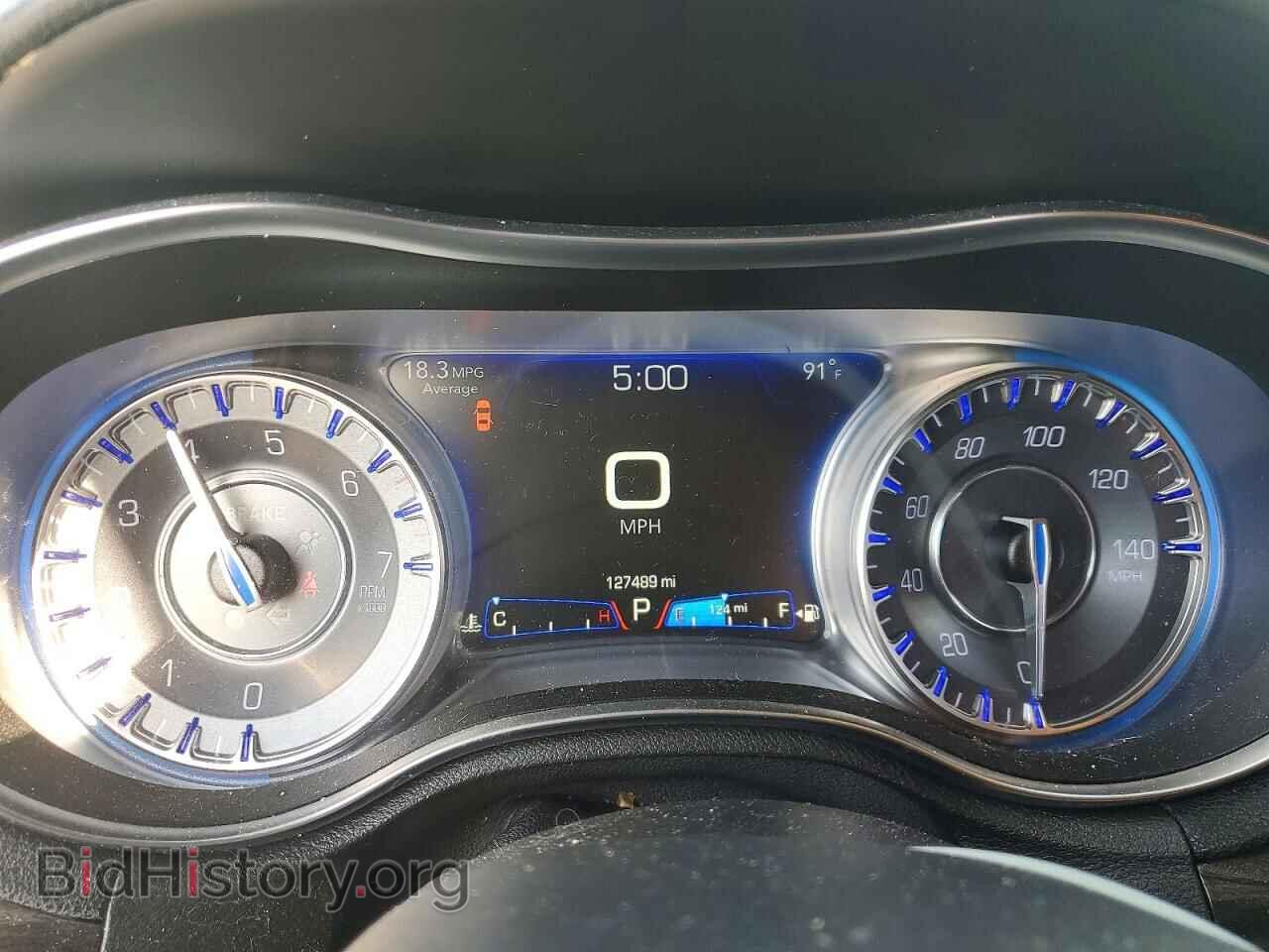 2016 CHRYSLER 300 - VIN: 2C3CCAAG1GH135455 - Фото 9