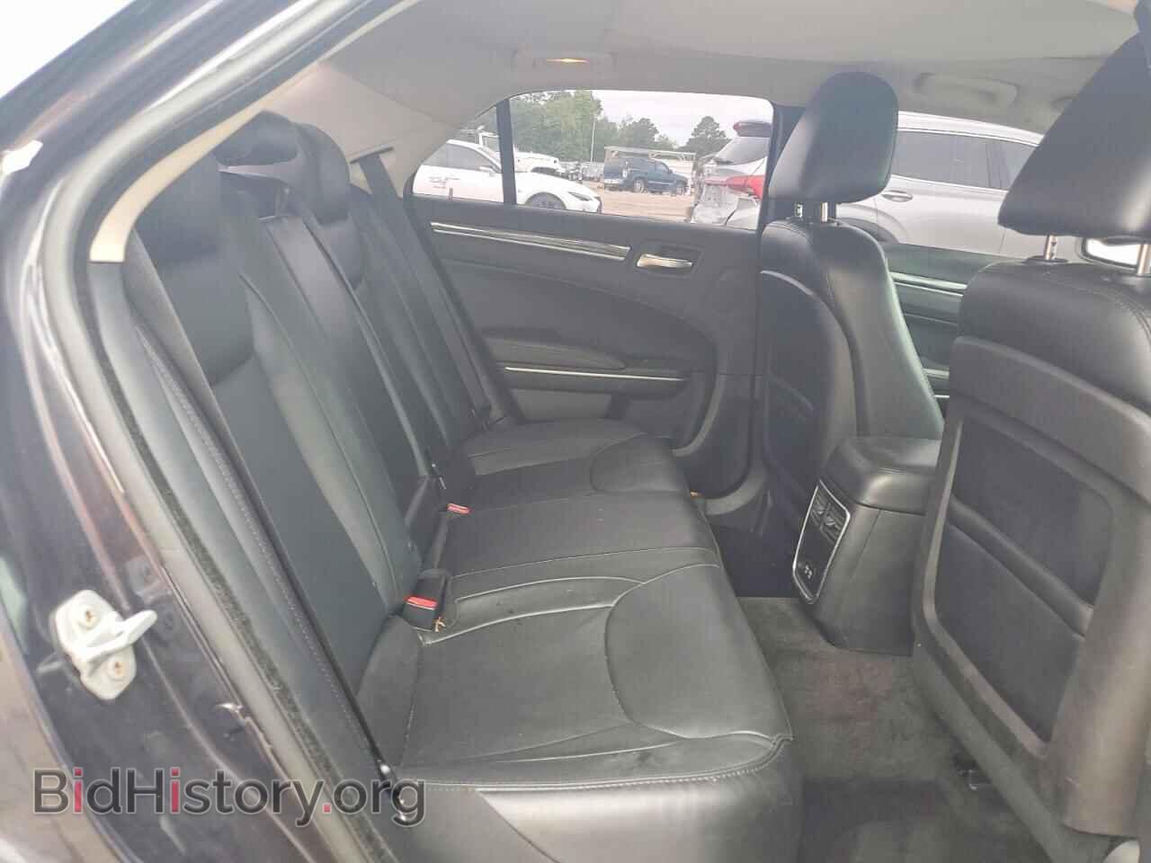 2016 CHRYSLER 300 - VIN: 2C3CCAAG1GH135455 - Фото 10