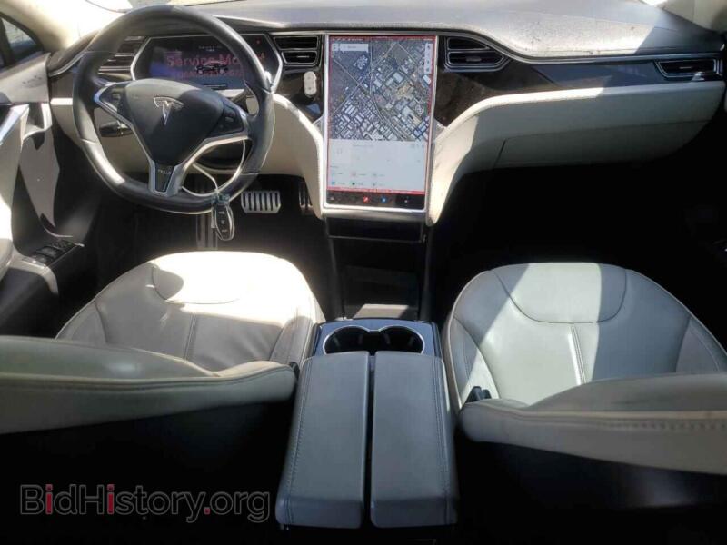 2013 Tesla MODEL S (VIN 5YJSA1CP7DFP07303) — фото 8 из 15