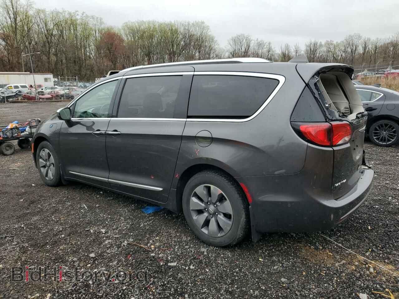 2019 CHRYSLER PACIFICA - VIN: 2C4RC1N72KR533017 - Фото 2