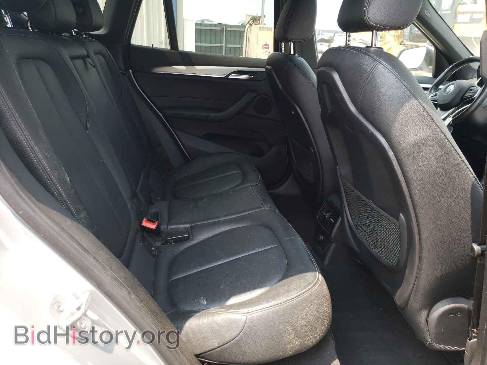 2017 BMW X1 - VIN: WBXHT3C32H5F70040 - Фото 6
