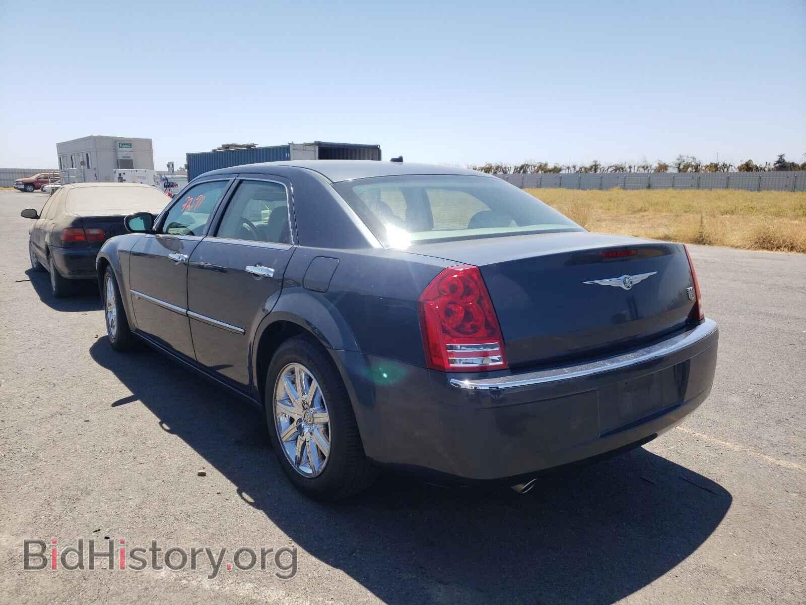 2008 CHRYSLER 300 - VIN: 2C3KA63H28H166056 - Фото 3