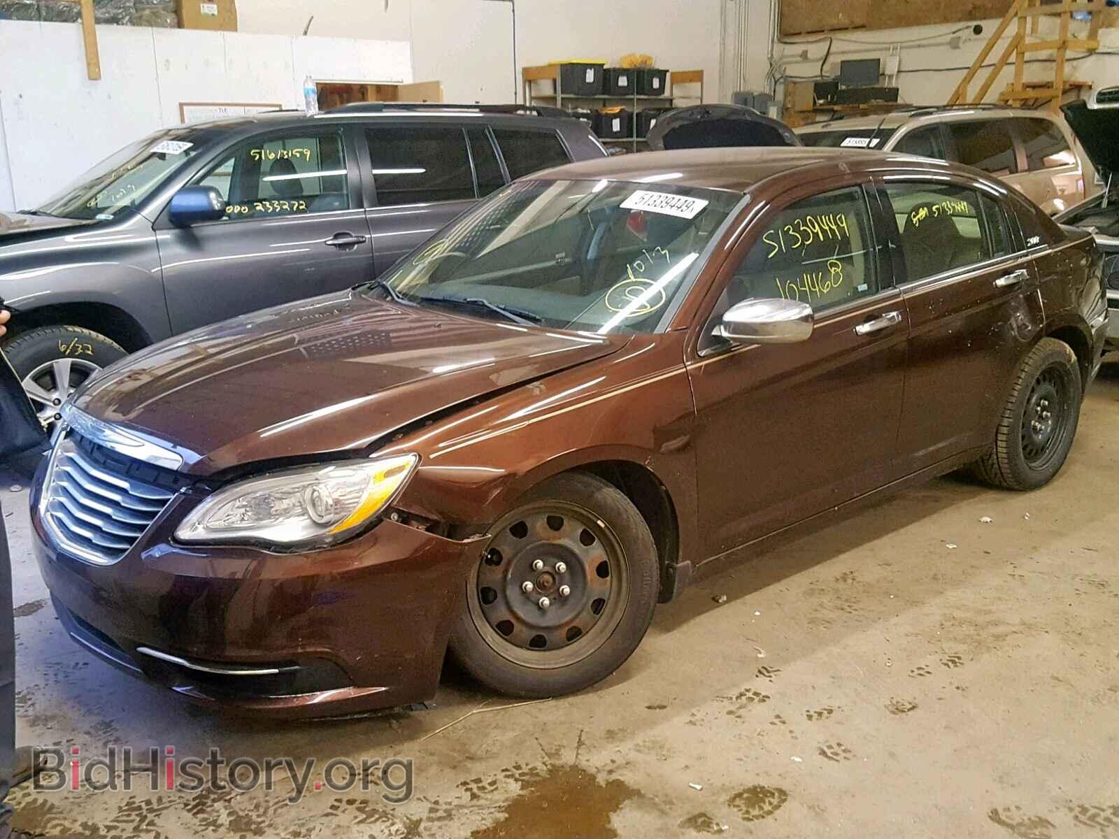 2013 CHRYSLER 200 - VIN: 1C3CCBAB8DN561737 - Photo 2