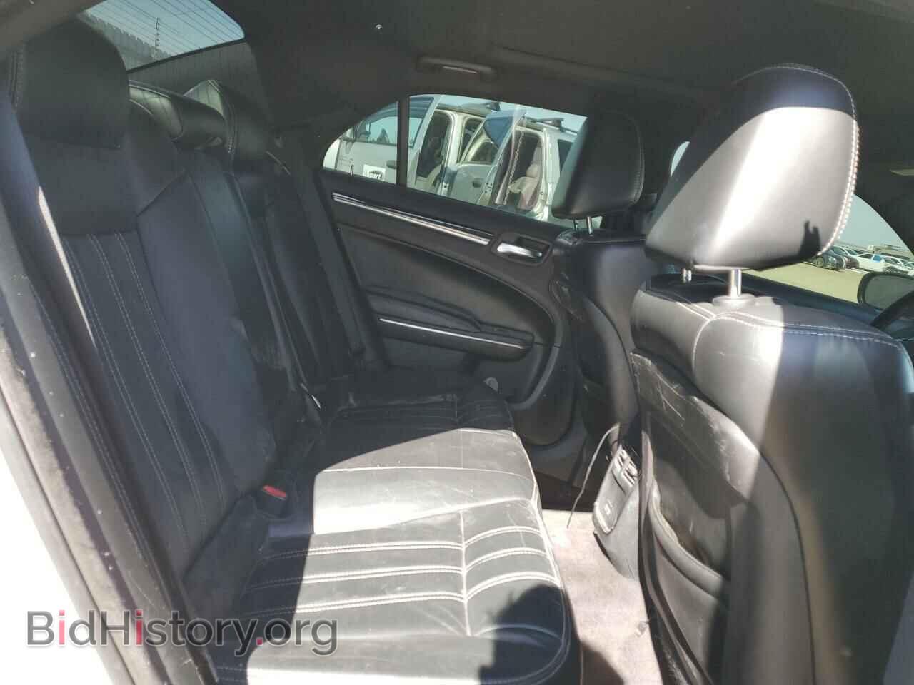 2017 CHRYSLER 300 - VIN: 2C3CCAGG9HH585802 - Фото 10