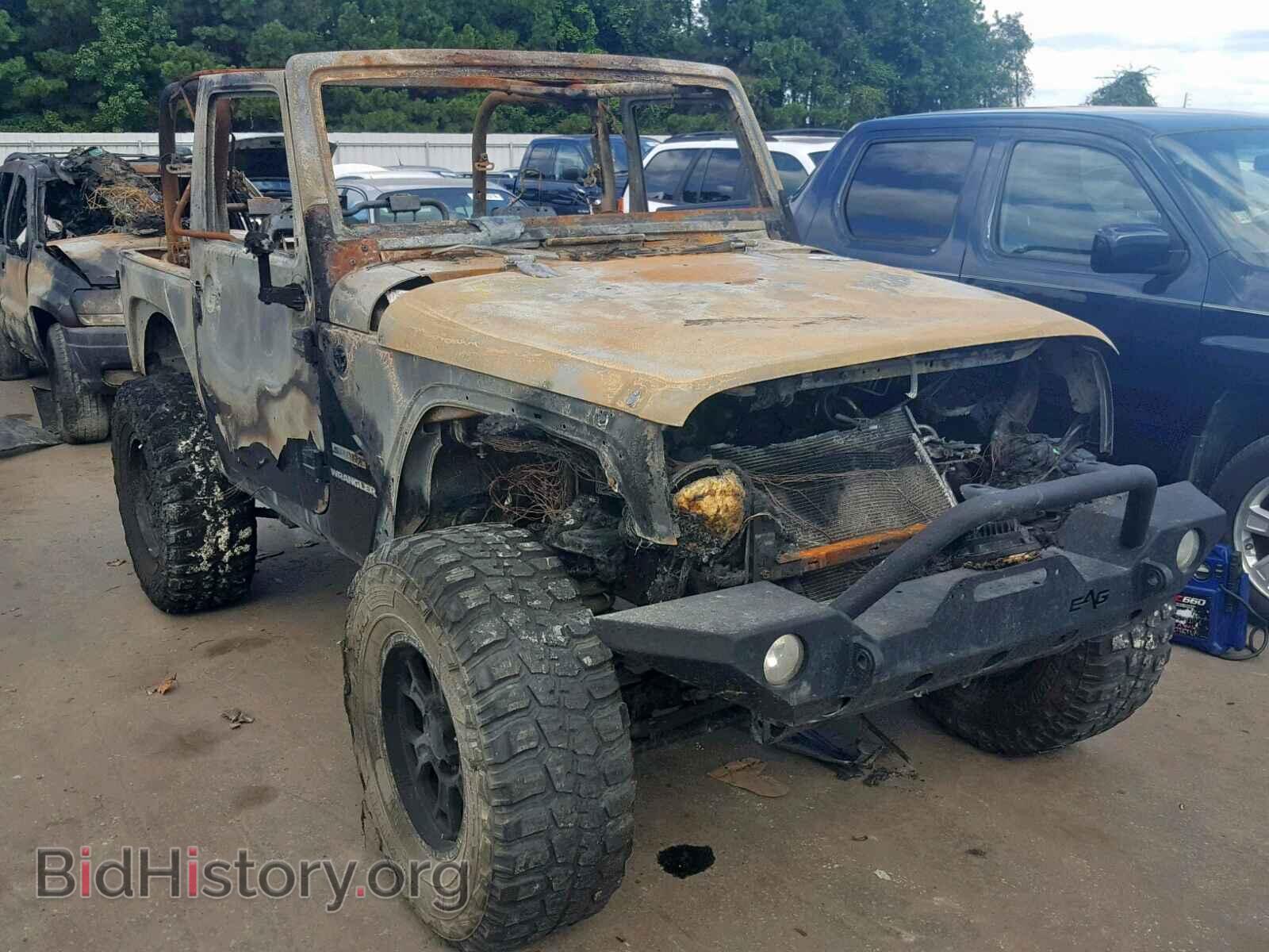 Фотография 1J4AA2D14BL506331 - JEEP WRANGLER 2011