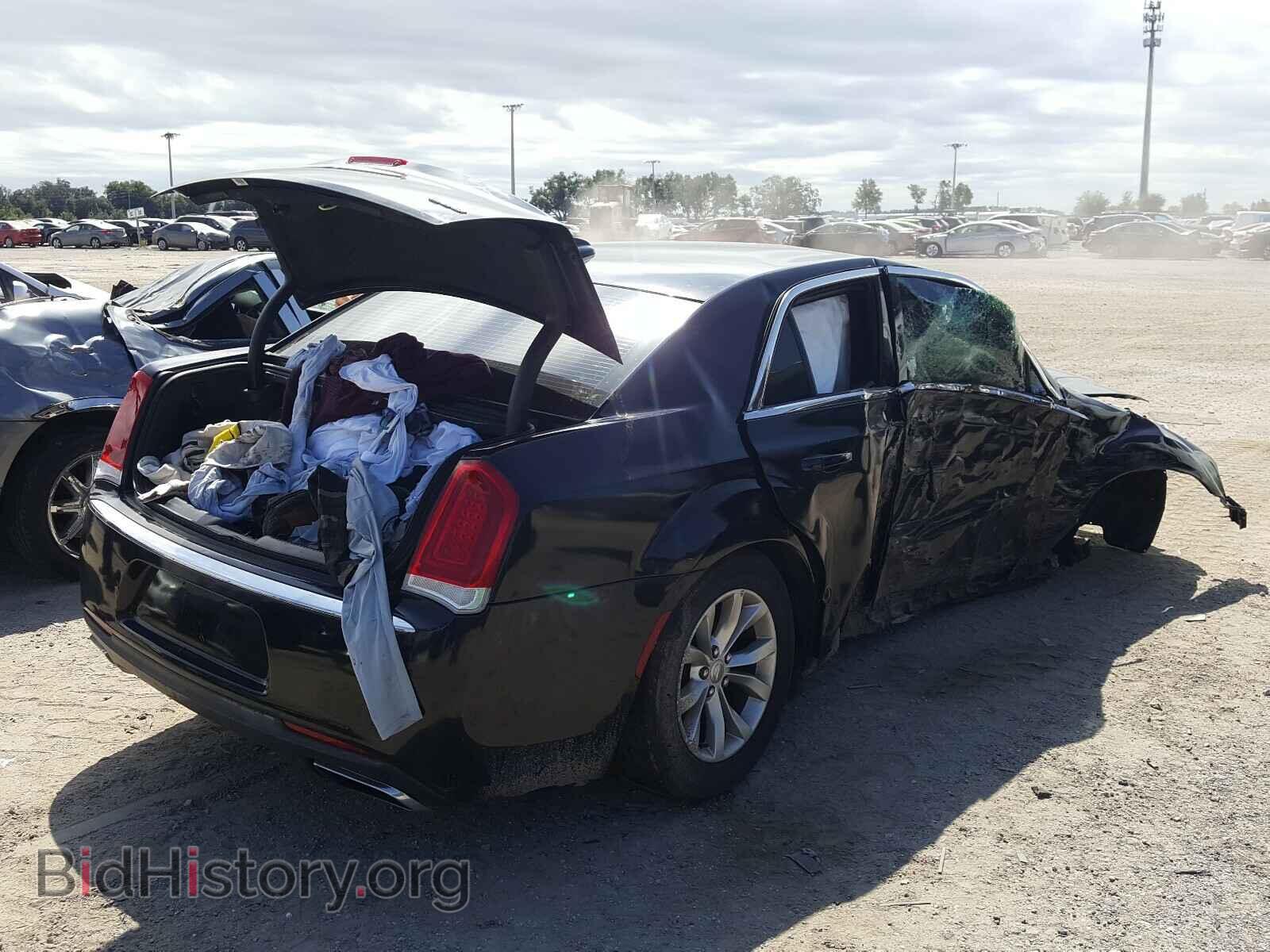 2015 CHRYSLER 300 - VIN: 2C3CCAAG8FH929934 - Фото 4