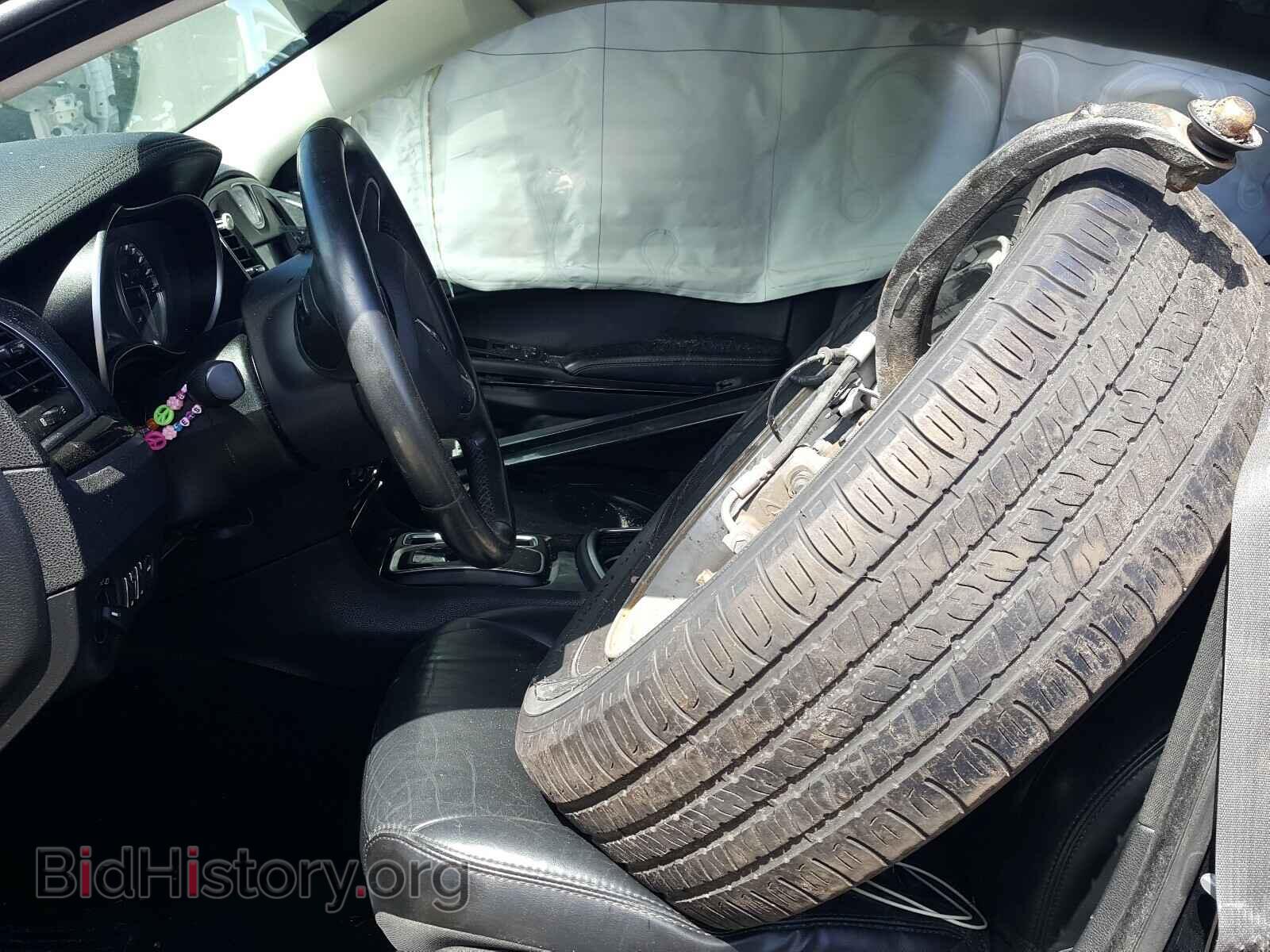2015 CHRYSLER 300 - VIN: 2C3CCAAG8FH929934 - Фото 5