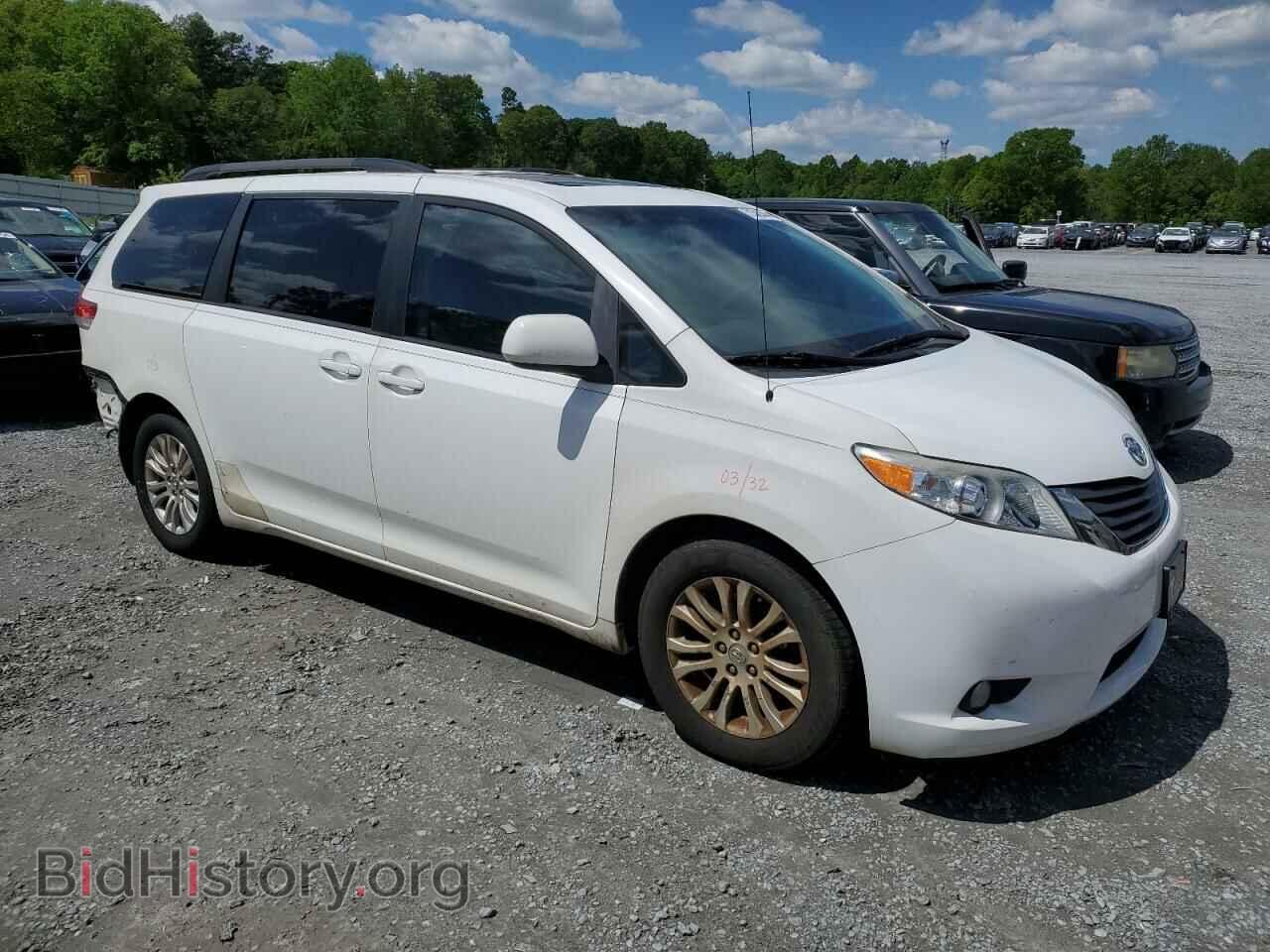 2011 TOYOTA All Models - VIN: 5TDYK3DC8BS080568 - Фото 4
