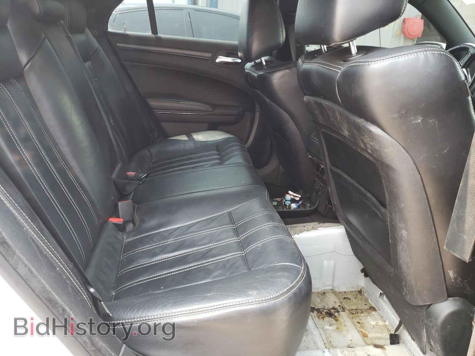2012 CHRYSLER 300 - VIN: 2C3CCABG0CH201700 - Фото 6