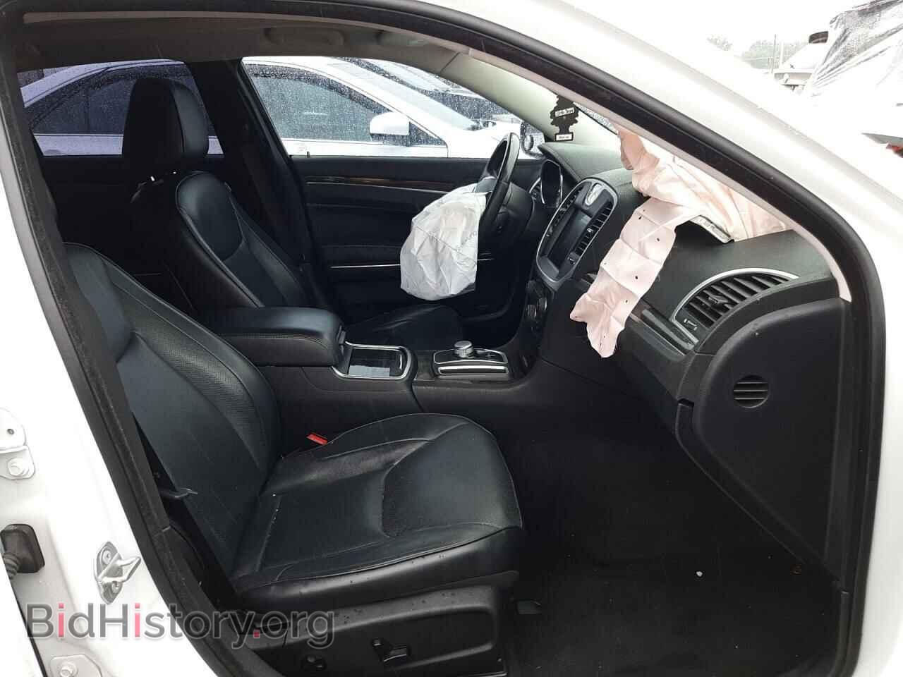 2016 CHRYSLER 300 - VIN: 2C3CCAKG1GH170799 - Фото 5