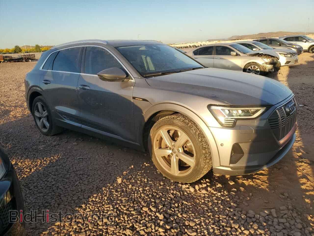 2019 AUDI E-TRON - VIN: WA1LAAGE2KB024366 - Photo 4