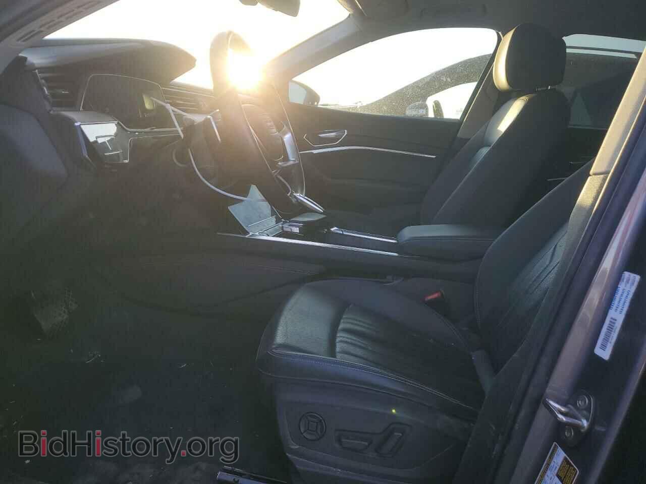 2019 AUDI E-TRON - VIN: WA1LAAGE2KB024366 - Photo 7