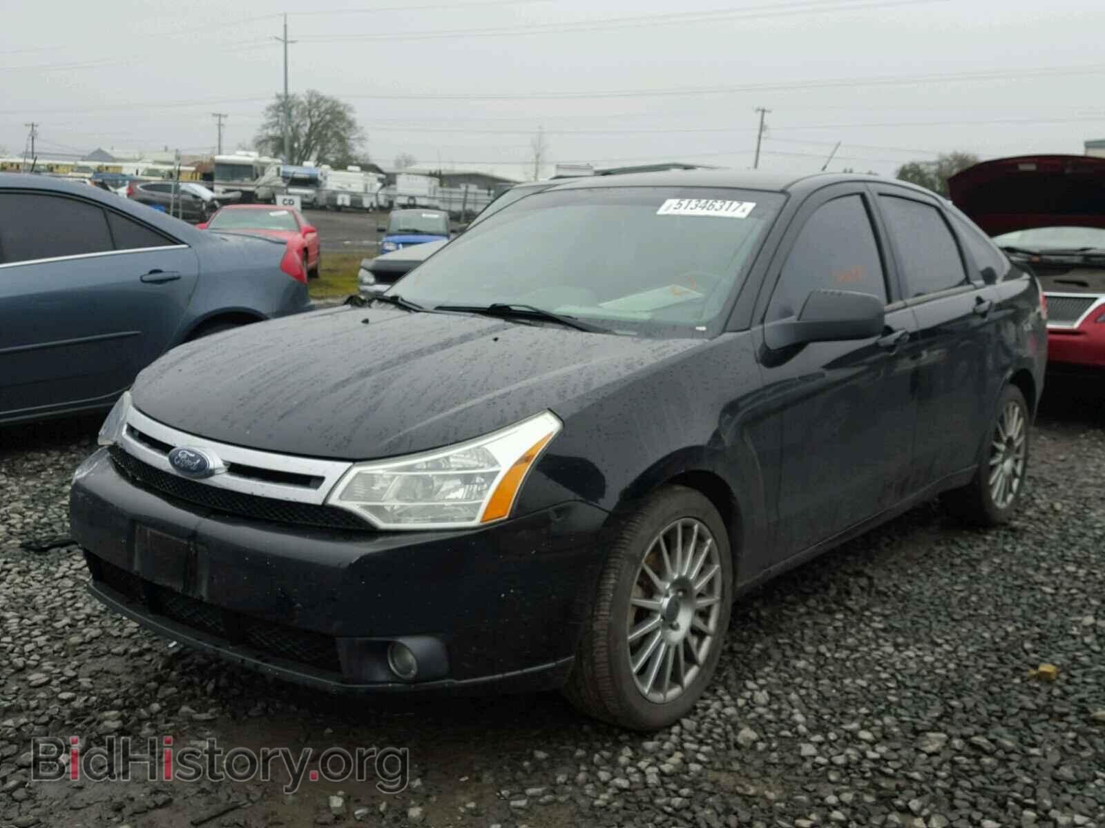 2009 FORD FOCUS - VIN: 1FAHP36N29W202518 - Фото 2