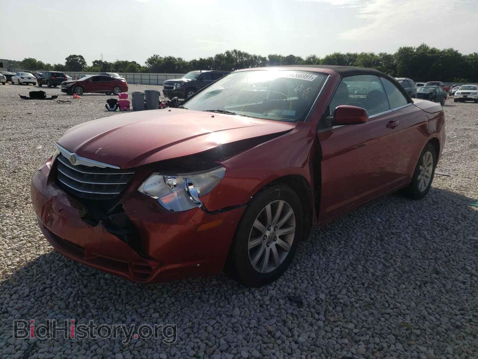 2010 CHRYSLER SEBRING - VIN: 1C3BC5ED3AN182049 - Фото 2