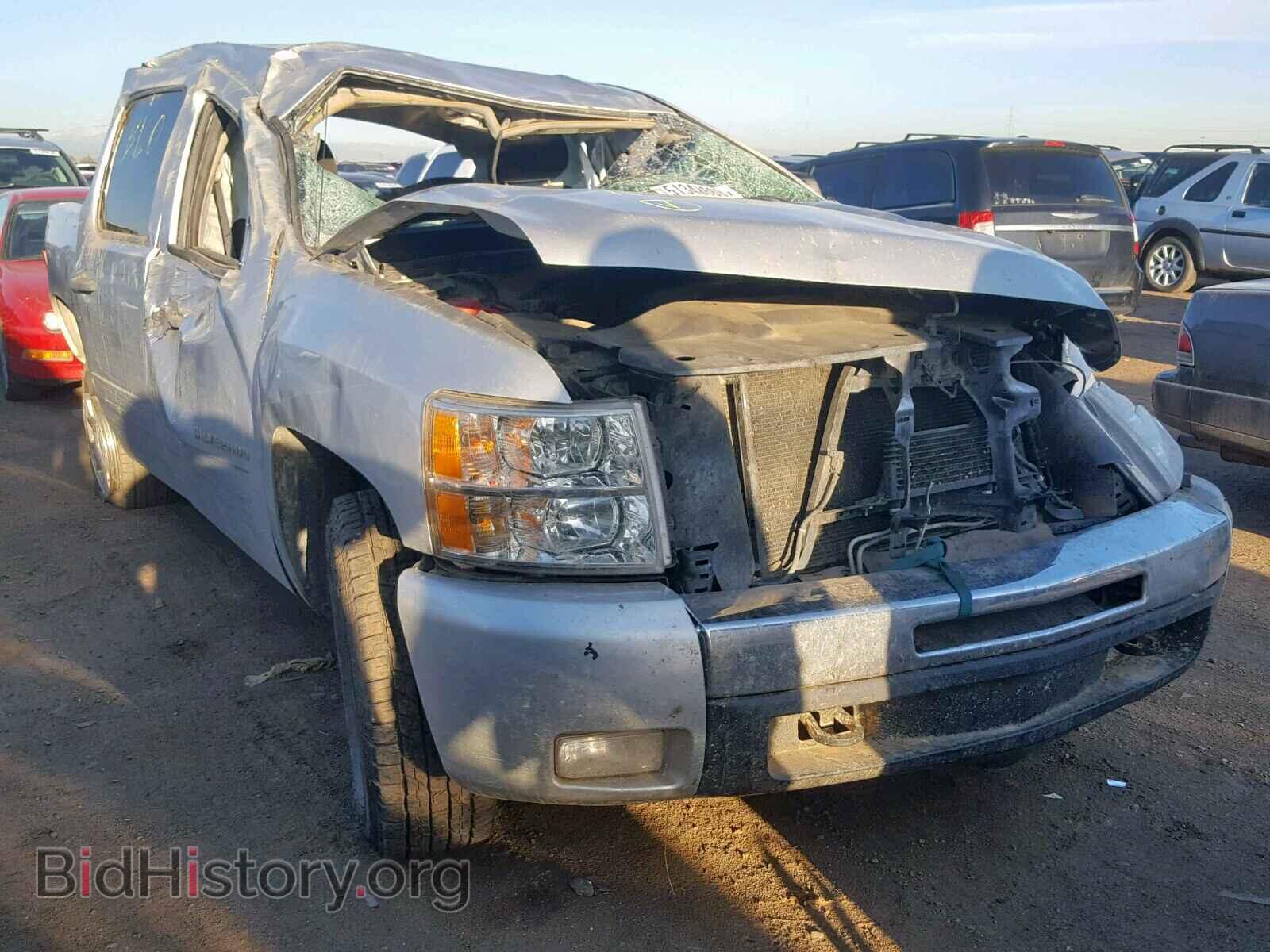 Photo 3GCPKSE32BG184587 - CHEVROLET SILVERADO 2011